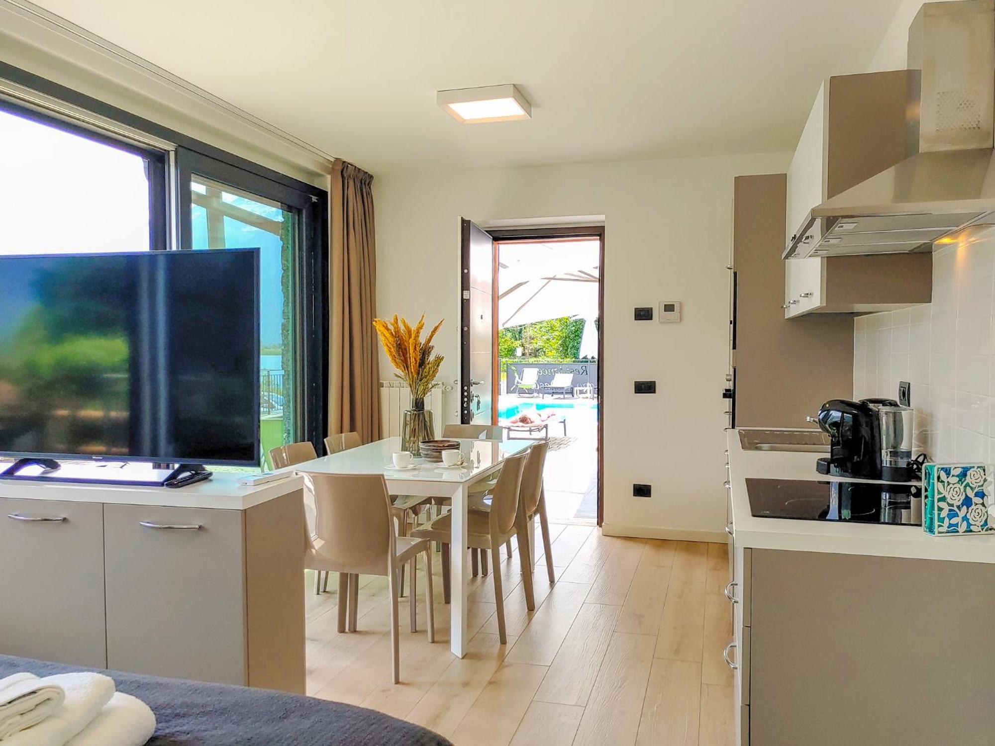 Dascio Emotion Ferienwohnung Mit Terrasse Am See Exterior foto